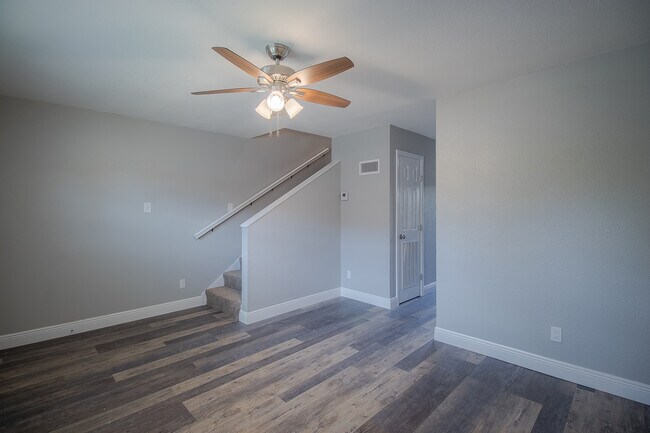 Photo - 339 Park Row Ave 5-8 Townhome