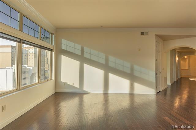 Photo - 1120 Delaware St Unit 403