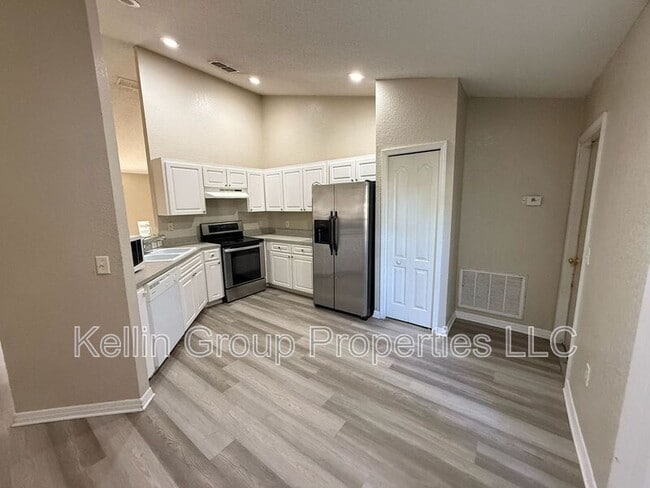 Photo - 1145 View Pointe Cir