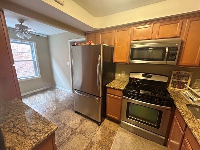 Photo - 2668-2672 Mayfield Rd