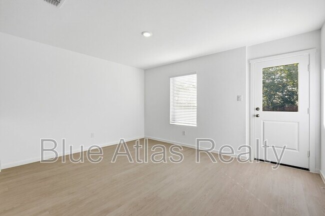 Photo - 12196 Steeplechase Dr