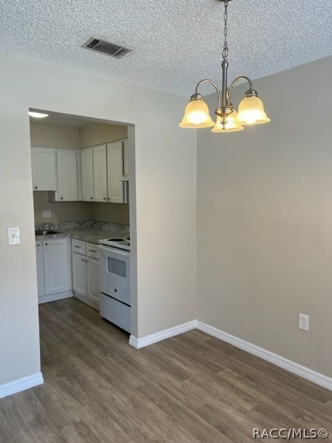 Photo - 952 NE 8th Ave