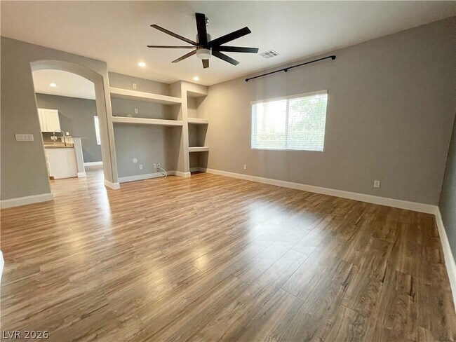 Photo - 2825 Woodland Park Ave