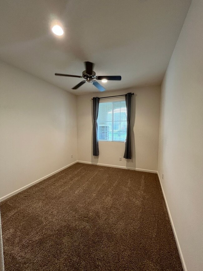 Photo - 4 Bedroom home! Coming soon NW Visalia!