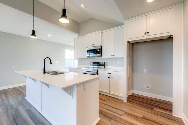 Photo - {18021} Southpointe Ranch + Finished Basem...