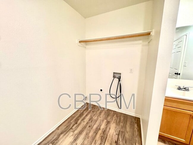 Photo - 2117 E Broadway