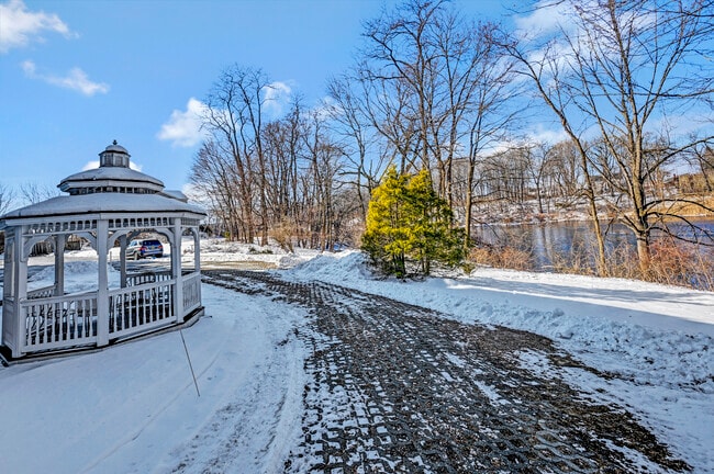 Photo - Kings View Apartments (55+ Active Community)