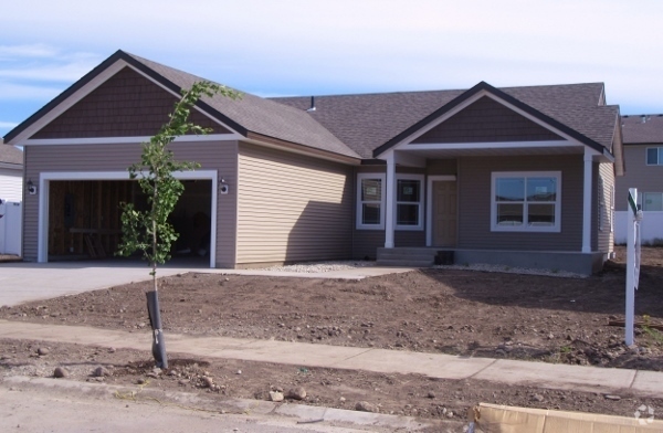 Building Photo - 3 bed 2 bath Crown Pointe Neighborhood wit... Rental