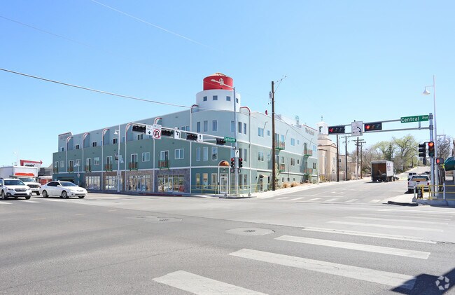 Photo - The Carlisle Apartments