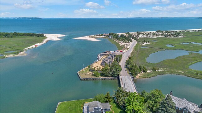 Photo - 286 Towd Point Rd