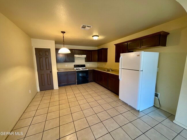 Photo - 5724 Ybarra Ct