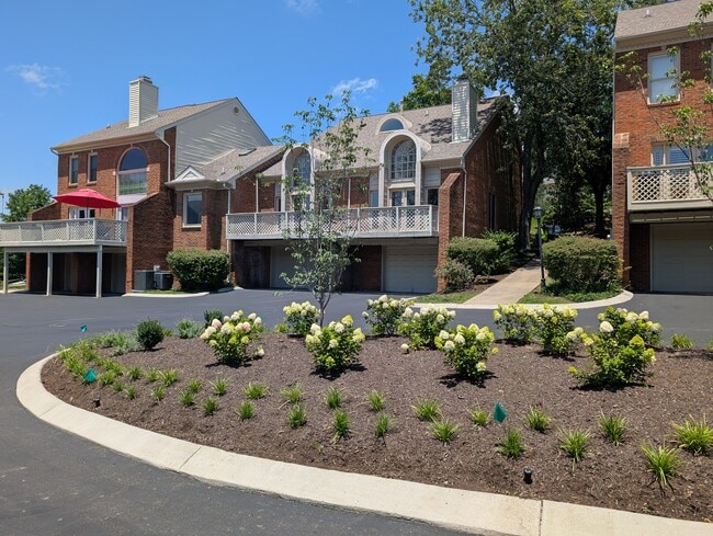 Photo - 407 Clairton Ct