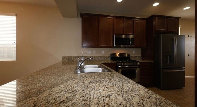 Photo - Beautiful 3 bed 2 bath located in Elk Grove!