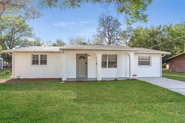 Building Photo - 2922 Java Plum Ave