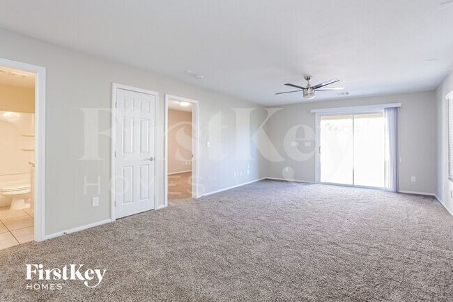 Photo - 6462 Lovett Canyon St