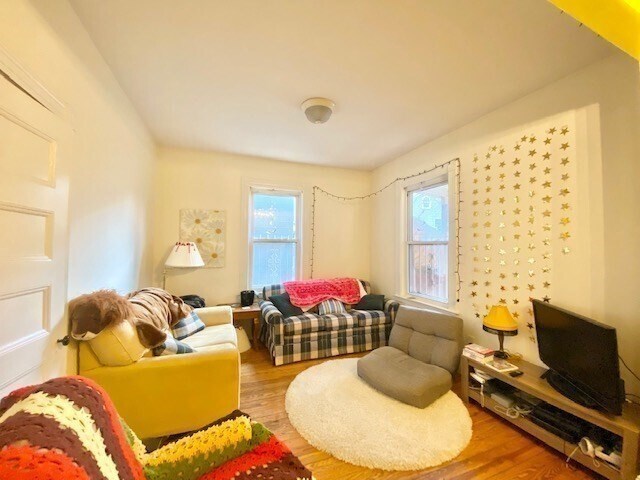 Photo - 10 Bucknam St Apartamento Unidad 1