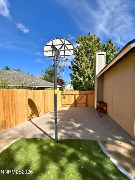 6326 Blue Lakes Ct