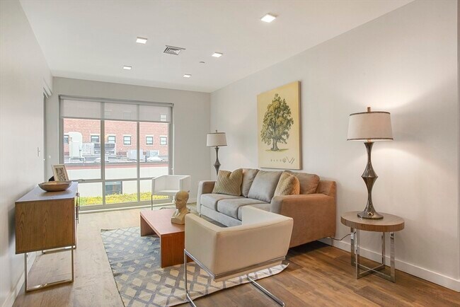 Photo - 10 Essex St Unidad 203