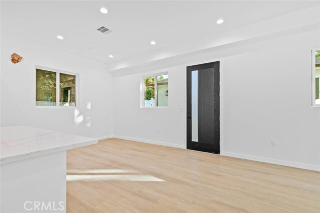 Photo - 6846 Cedros Ave
