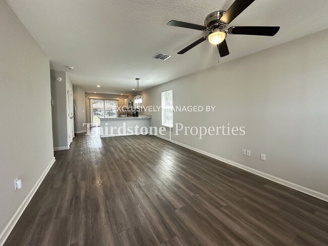 Photo - 2159 Melson Ave