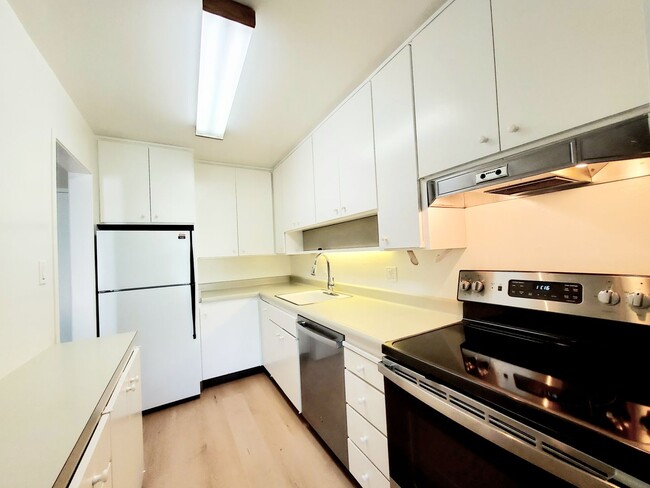 Photo - Serene Woodlake 1 bedroom home Unit 303