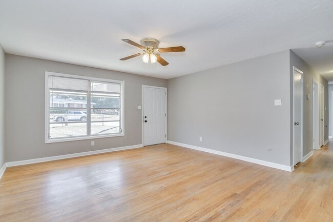 Photo - 4 Bedroom 1.5 Bathroom Home in Augusta