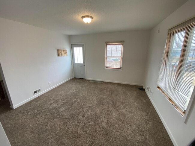 Photo - 404 S Wayland Ave