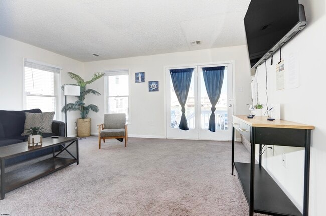Photo - 127 N Rhode Island Ave