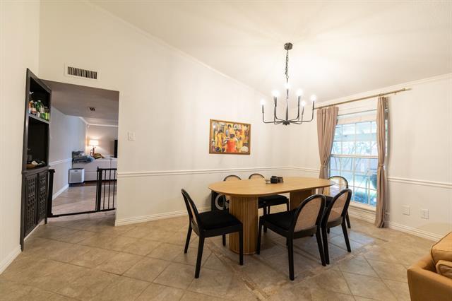 Photo - 5000 Latham Dr