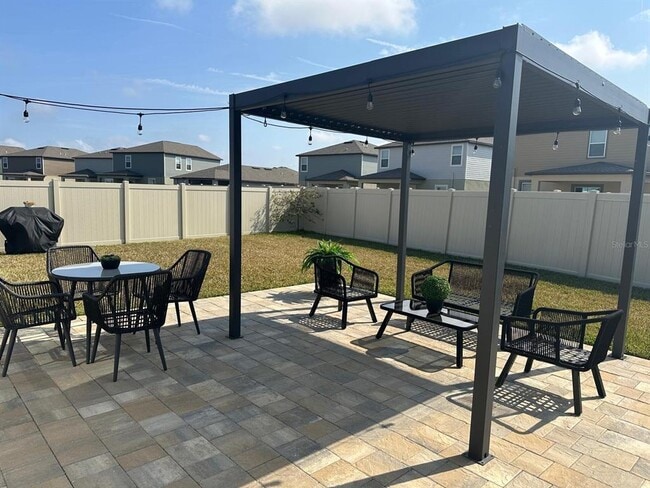 Photo - 32060 Hawthorne Cottage Pl