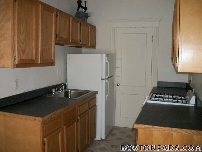 Photo - 231 Park Dr Unit 2