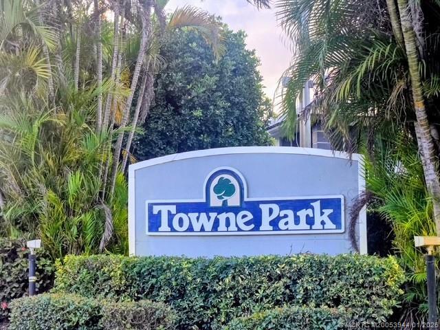 Building Photo - 803 SE Central Pkwy Unit 5