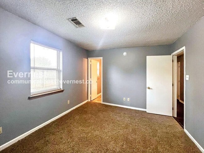 Photo - 44 Barnwell Dr