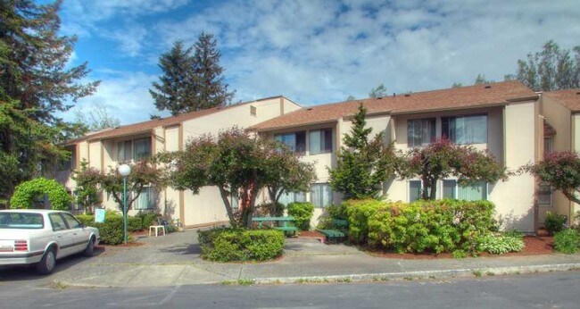 Photo - Ferndale Manor