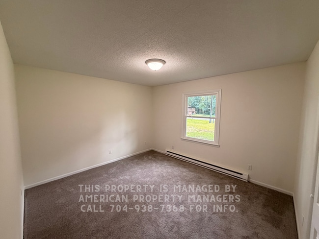 110 Eldon Ln