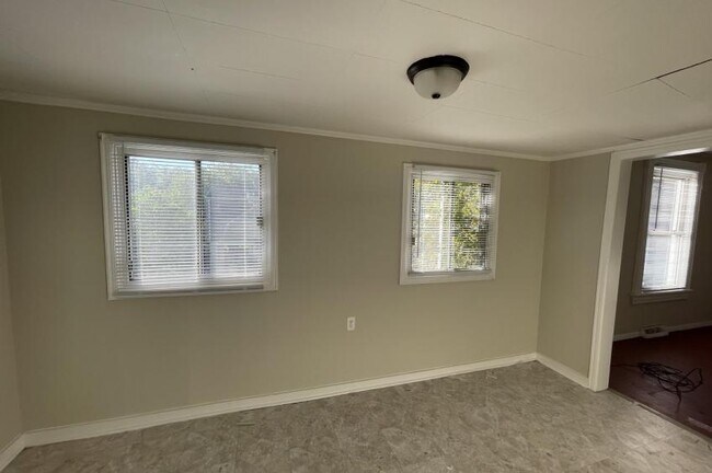 Photo - 2248 Campbell Ave