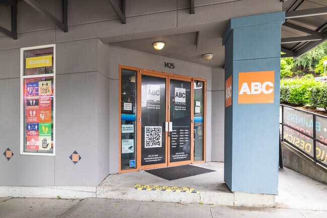 Entrance - Nautica Condominiums