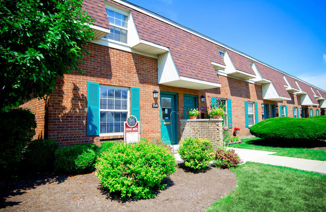 Pine Run Townhomes