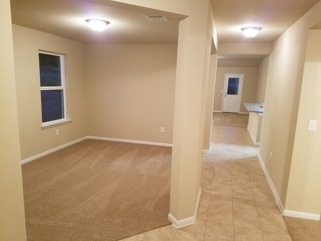 Photo - Amazing 4 bed, 2 bath Dell Valley - Tiermo...