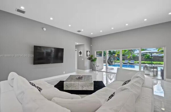 Photo - 7101 W Lake Dr