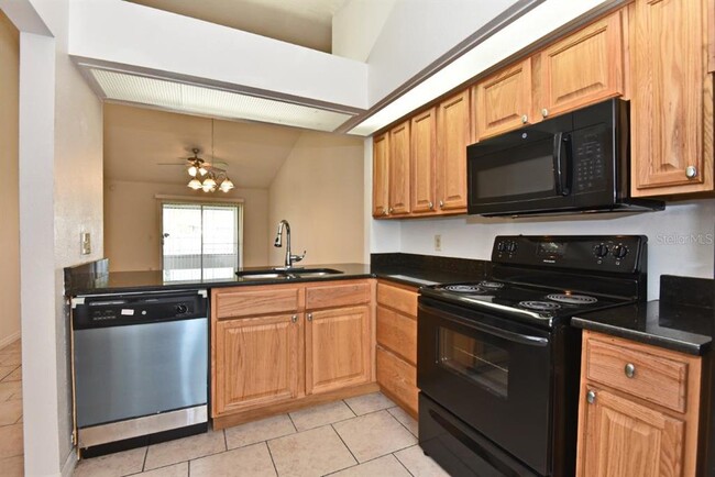Photo - 2809 Waxy Willow Ln