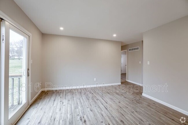 Building Photo - 1109 E Sea Ave Rental