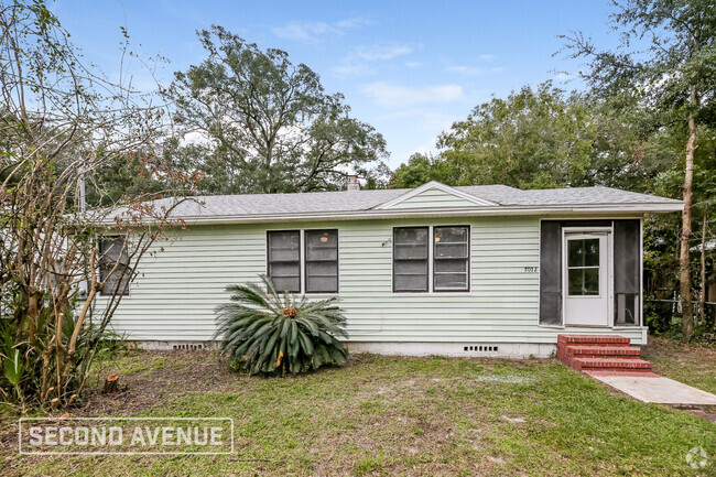 Building Photo - 7072 Wakefield Ave Rental