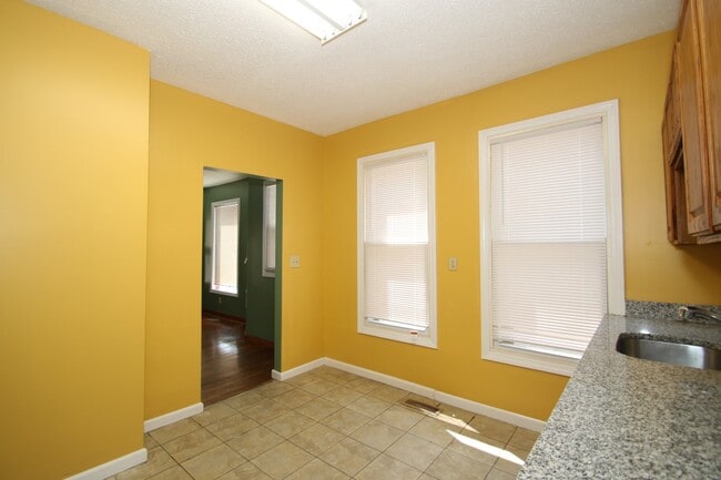 Photo - 324 Winthrop Ave Unit 1st Fl