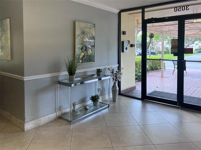 Photo - 3050 N Palm Aire Dr Unit 602