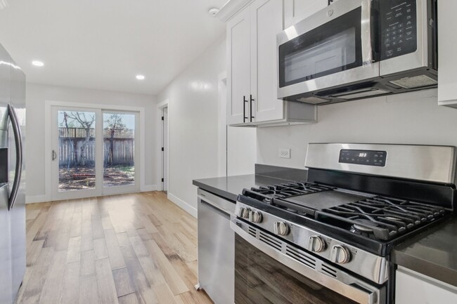 Photo - 30 Bloomfield Rd