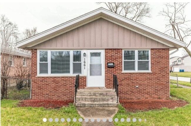 Photo - 1661 Hilltop Ave