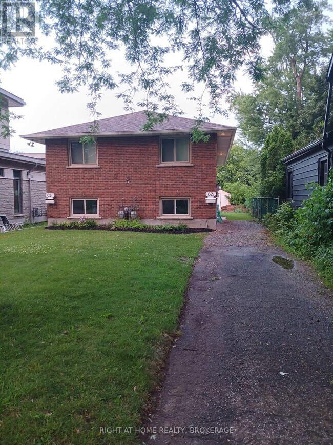 Photo - 62 Christie St Unit 1