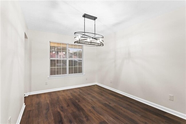 Photo - 131 Turning Point