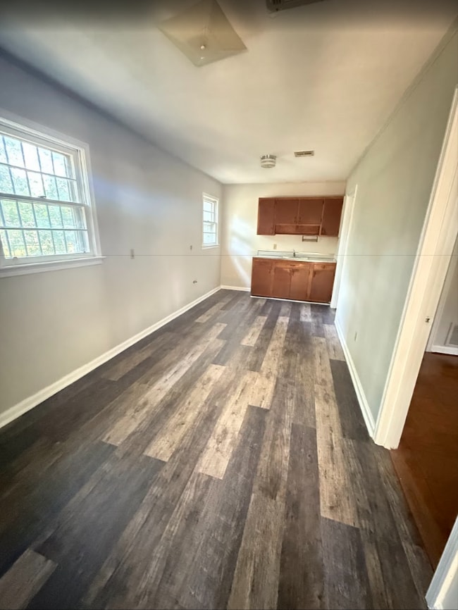 Photo - 225 Park Manor Dr